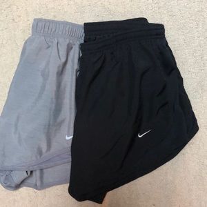 Nike shorts woman size large